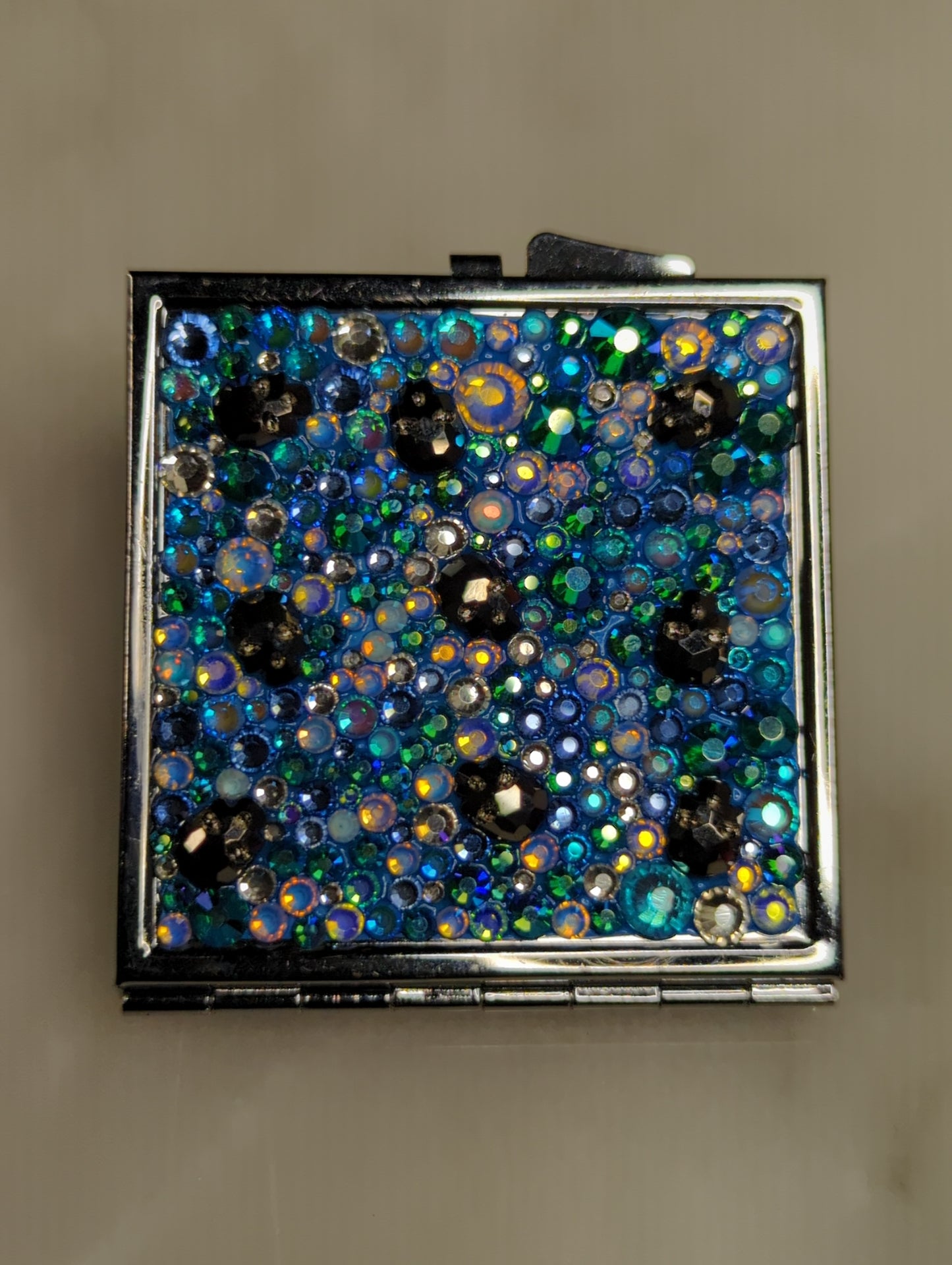 Glam Compact Mirror